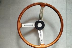 volante Hellebore Alfa Romeo GTV 1750  NUOVO