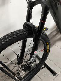 e-bike Trek carbon 29/27,5 misura L