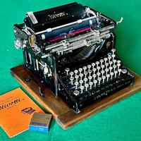 Olivetti M20 1930 funzionante con base in legno