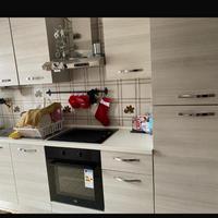 Cucina con piano ad induzione