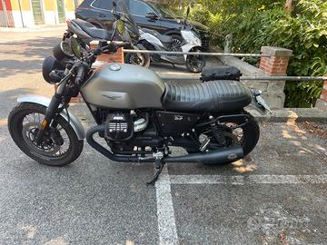 Moto Guzzi V7 III Rough 750 ABS 2018 - Unico propr