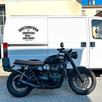 Triumph Bonneville T120 black