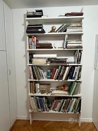 Libreria Verticale A Parete in legno massello bian