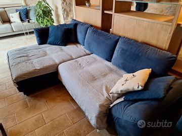 Divano angolare moderno con penisola pari al nuovo