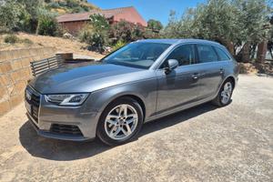 AUDI A4 5ª serie - 2016