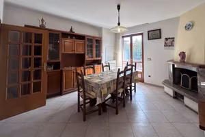 Appartamento di 125 m² con 4 locali e box auto dop