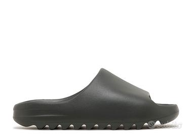 YEEZY slides dark onyx