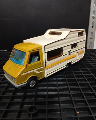 242 Camper