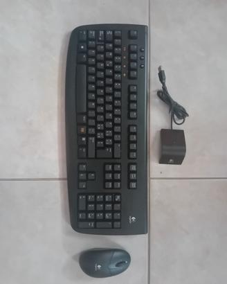 kit mouse, tastiera e trasmettitore logitech