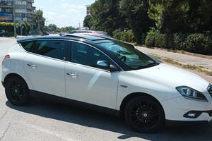 lancia delta platino 