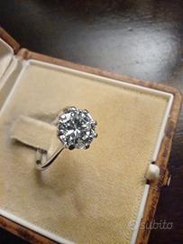 Anello con Brillante