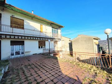 CASA SEMINDIPENDENTE A SAREZZANO