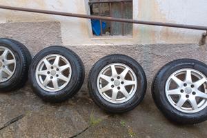 Gomme invernali con cerchi in lega