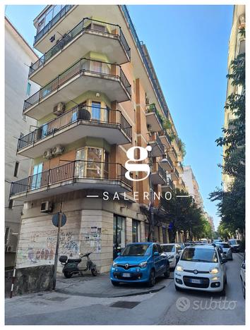 Appartamento Salerno [Cod. rif 3188810VRG] (Centro