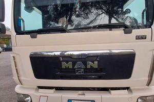 MAN 8.220 / 80