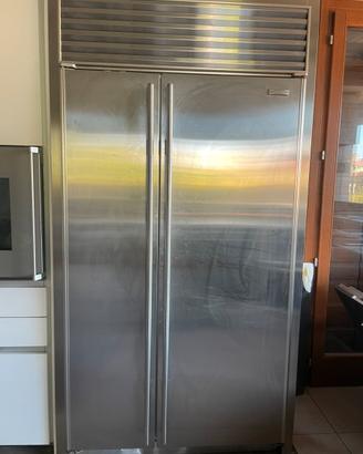 Frigorifero Sub-Zero Modello 642 - Side-by-Side