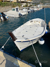 Gozzo in vetroresina cantieri FG