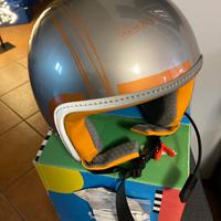Casco vespa elettrica