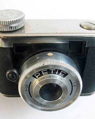 Kunik Petie Subminiature Camera - Made In Germany