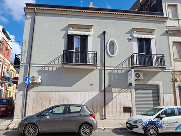 Casa indipendente terra cielo