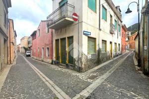 CASA SEMINDIPENDENTE A MURAVERA