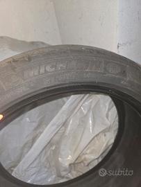 4 gomme Michelin 205/45 R17 88V estive 