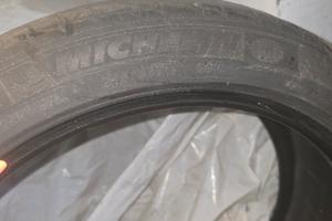 4 gomme Michelin 205/45 R17 88V estive 