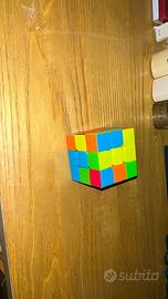 Cubo di rubik assembato versione + fluida e veloce