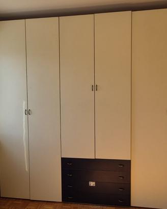 Armadio a sei ante