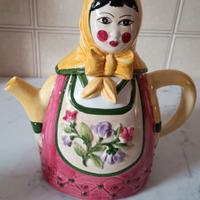 Grande teiera figurata nuova a forma di contadina