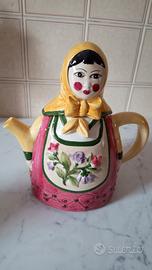 Grande teiera figurata nuova a forma di contadina