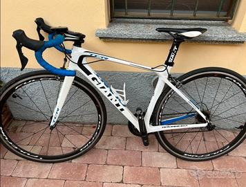 Bici corsa Giant Advanced carbonio