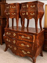 Elegante cassettone antico con 2 comodini