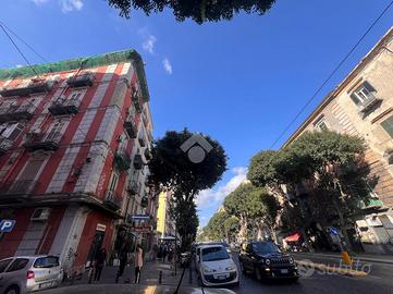 ALBERGO A NAPOLI