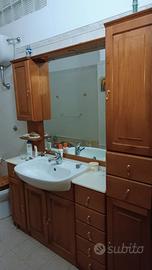 Mobile bagno in legno