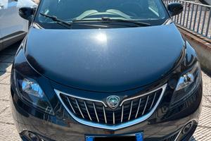Lancia ypsilon hybrid 2023