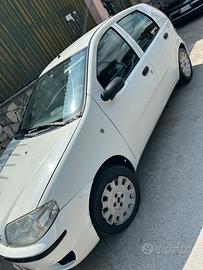 FIAT PUNTO BENZINA METANO