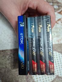 4 audiocasette TDK  vergini e ancora imballate