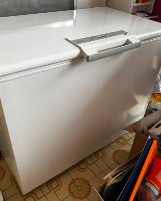 Freezer pozzetto congelatore AEG