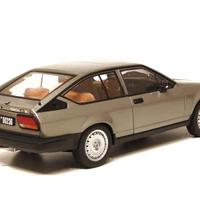 Alfetta GTV 2000 (1980) 1/18 Autoart