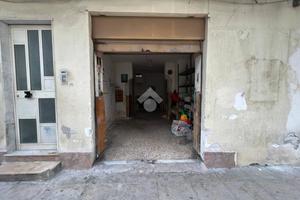 MONOLOCALE A PALERMO