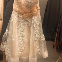 Abito in pizzo macramè usato due volte per cerimon