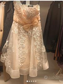 Abito in pizzo macramè usato due volte per cerimon