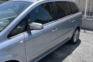 Zafira 1.9 CDTI 120CV Cosmo