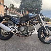 Ducati Monster 600 solo 30.000 km