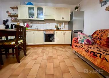 2 LOCALI A VALENTANO