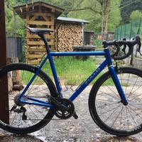 Bici da corsa zullo inqubo