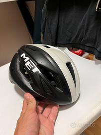 Casco MET Strale Taglia M (56-58cm)