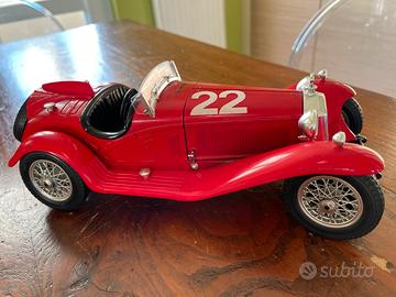 Alfa Romeo Burago 2300 Spider