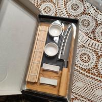 Kit set di sushi nuovo